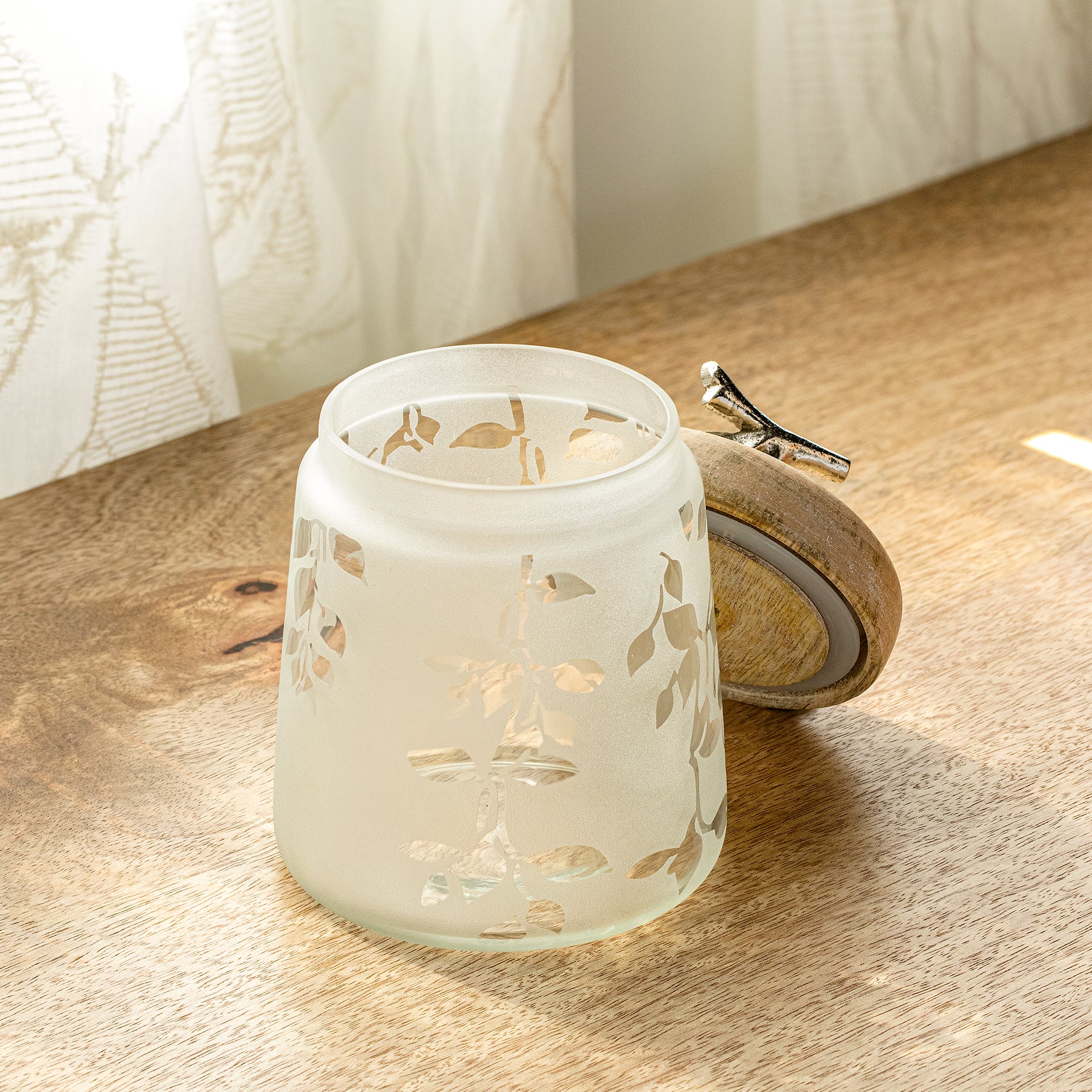 Glass Jar with wooden Lid - Frosted Oak