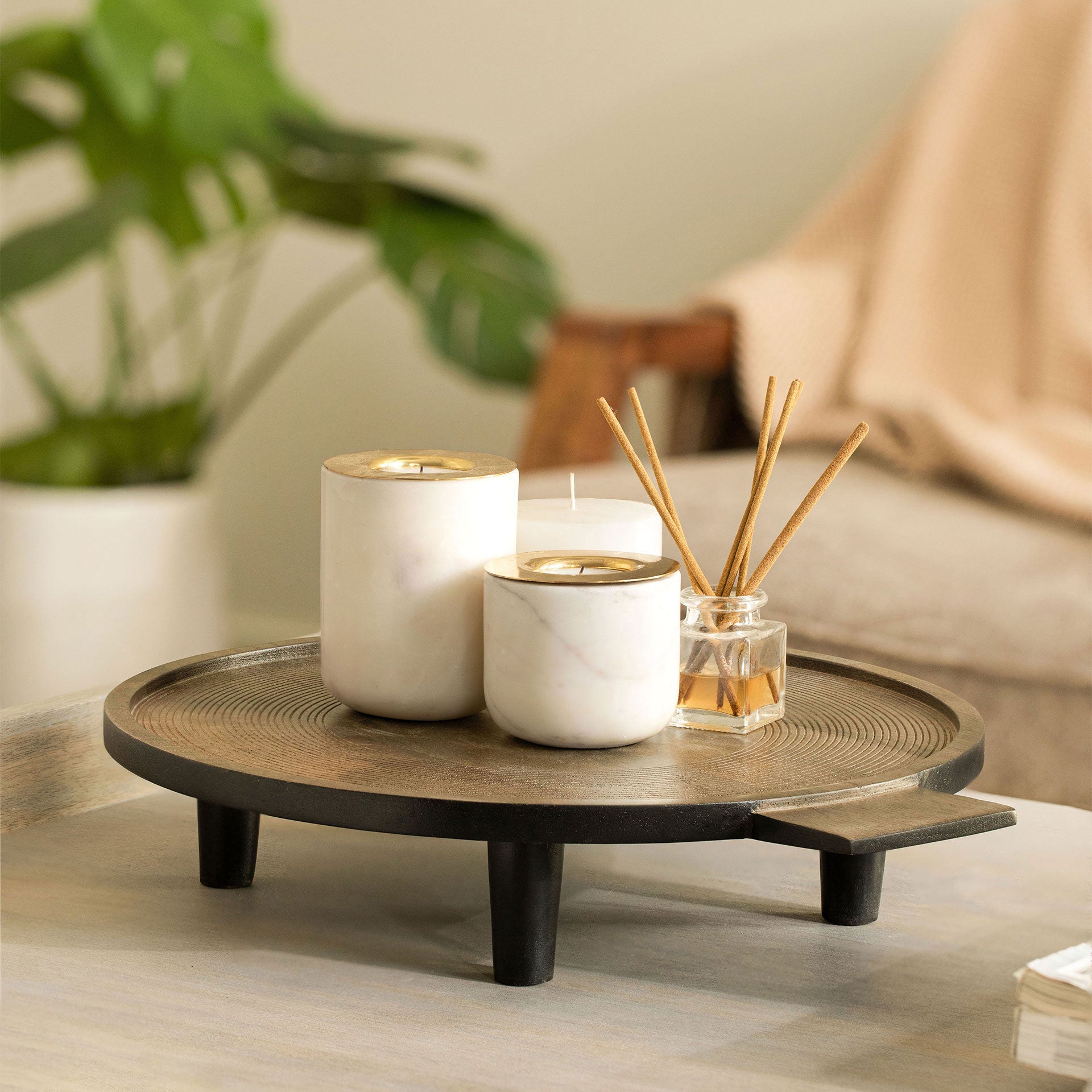 Platter - Mango Wood with Legs