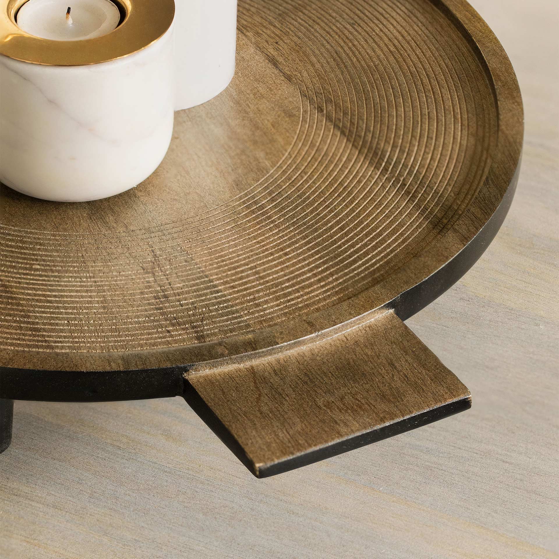 Platter - Mango Wood with Legs