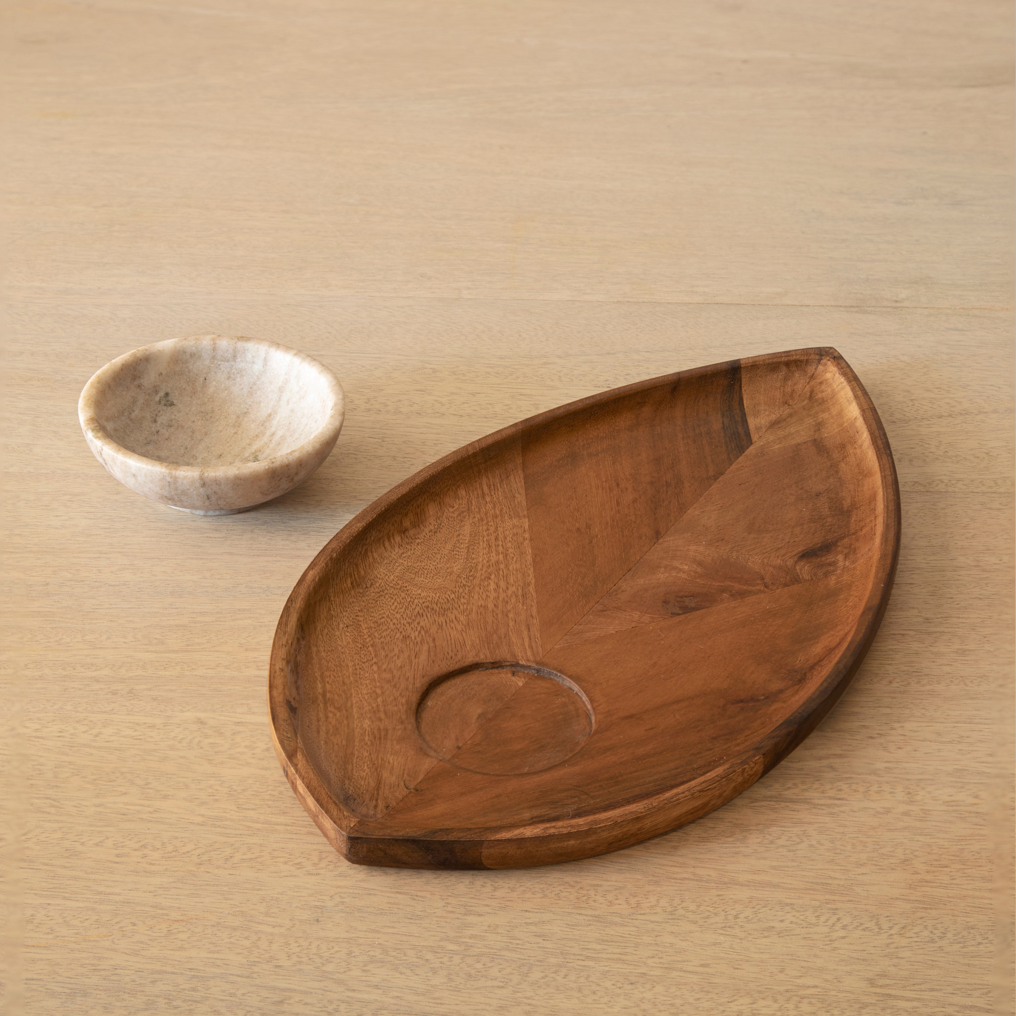Chip & Dip Platter - Leaf