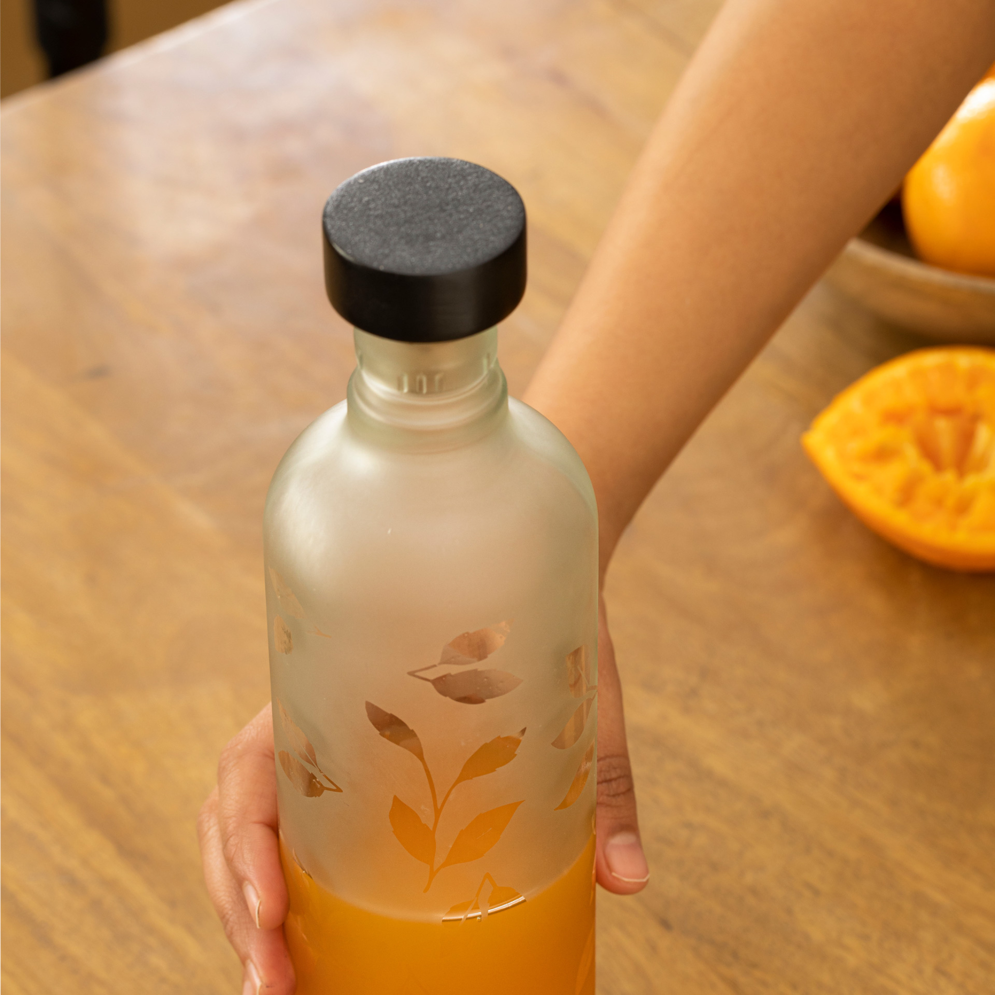 Frosted Leaf Glass Bottle W/Black Wood Stopper