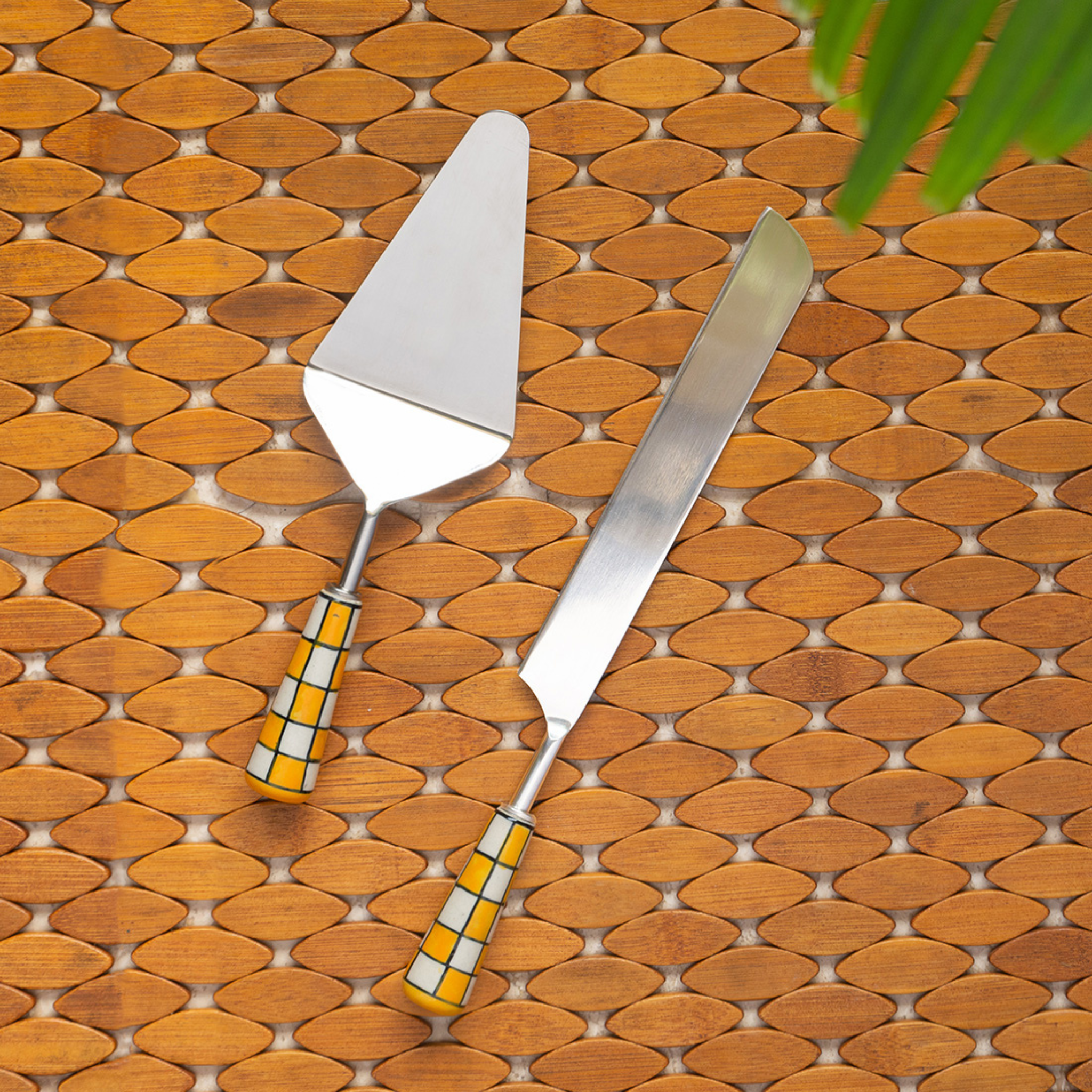 Big Cutlery - Chess checkered design in Stainless Steel & Ceramic