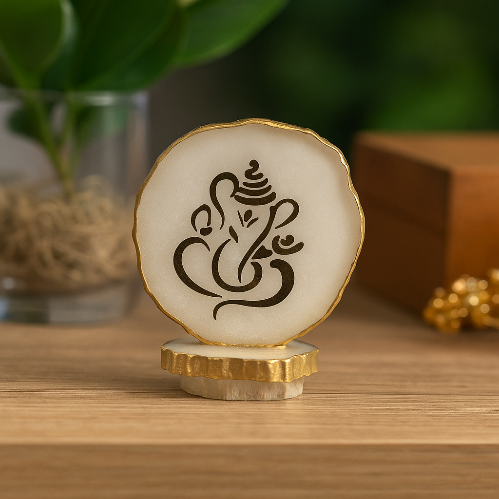 Ganesha 5cm - White