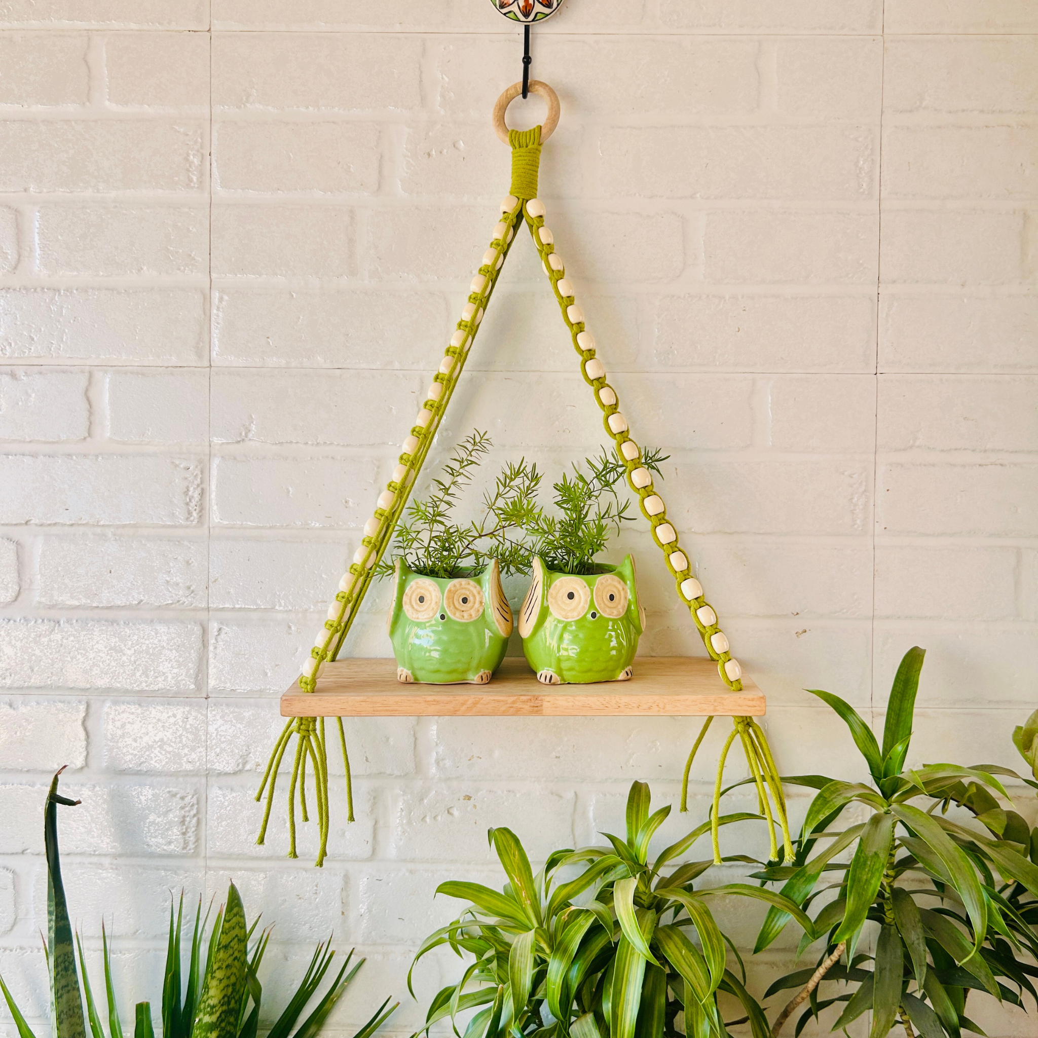 Beaded shelf
