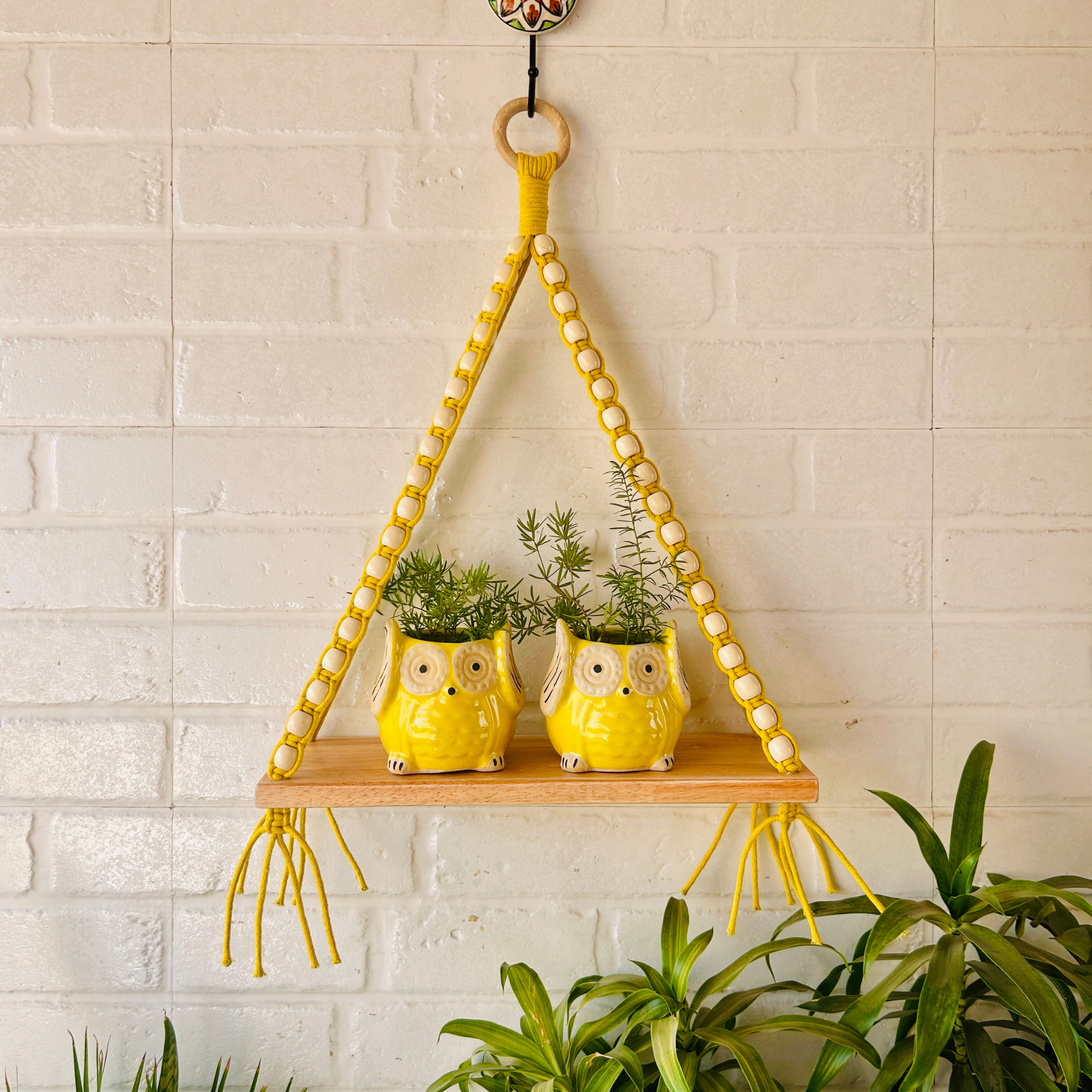 Beaded shelf