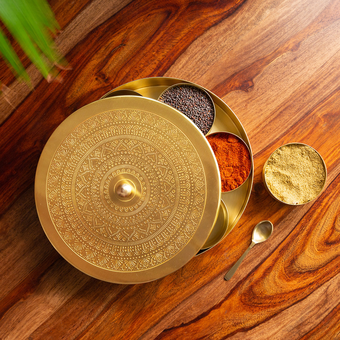 Spice Box - Mandala Essence in Brass with Spoon (7 Containers)