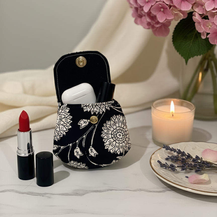 Cosmetics / Airpods Multipurpose Case