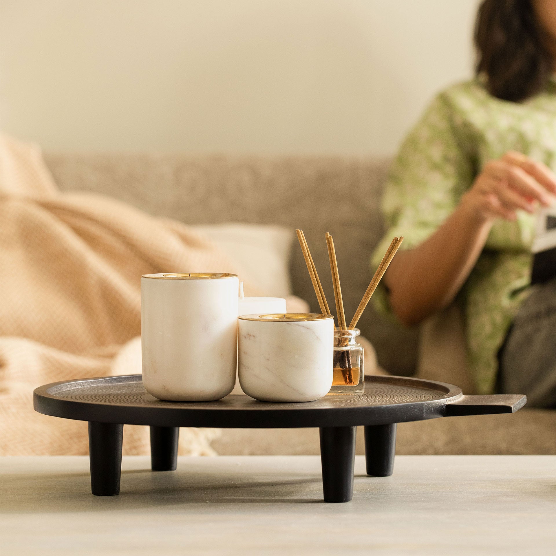 Platter - Mango Wood with Legs