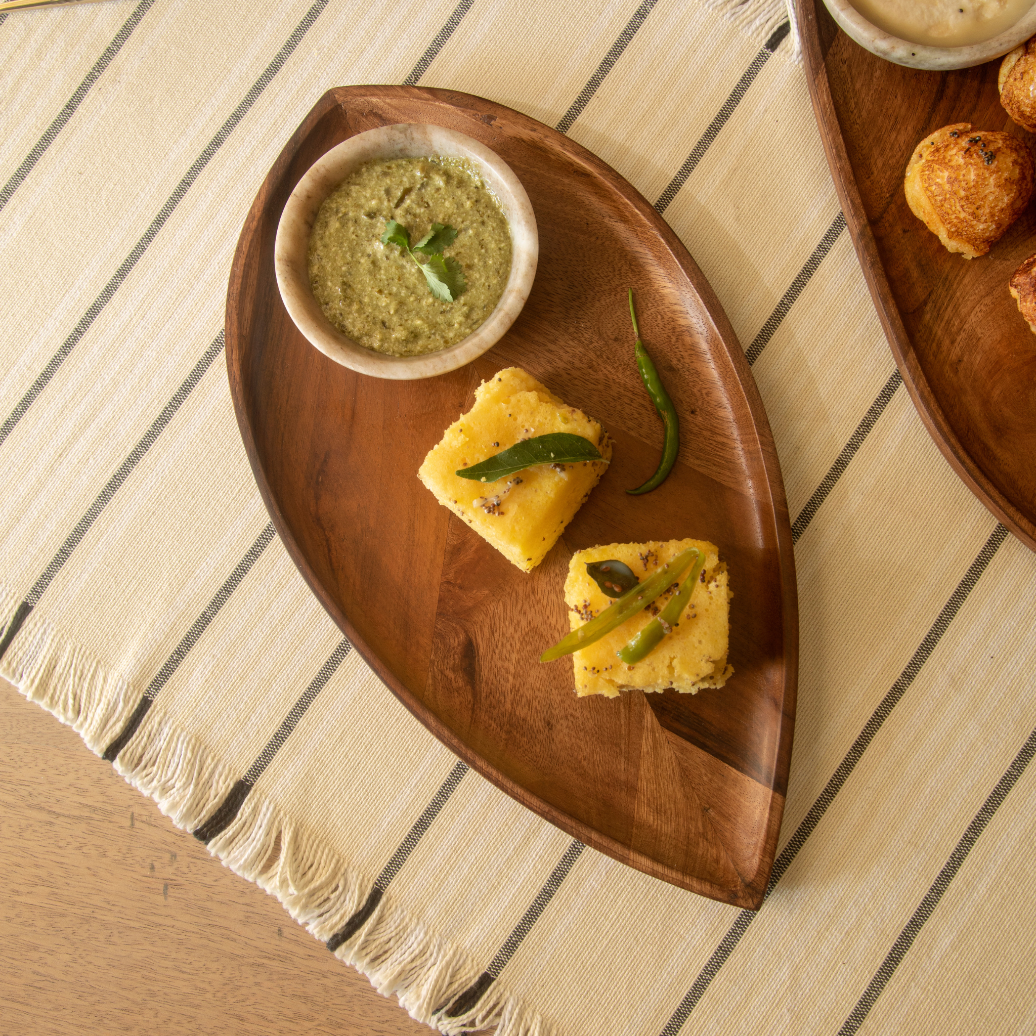Chip & Dip Platter - Leaf