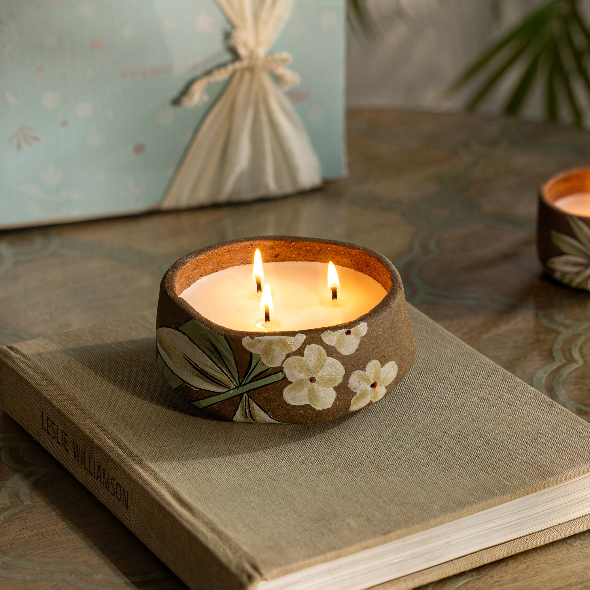 Candle - AuraGold Flower
