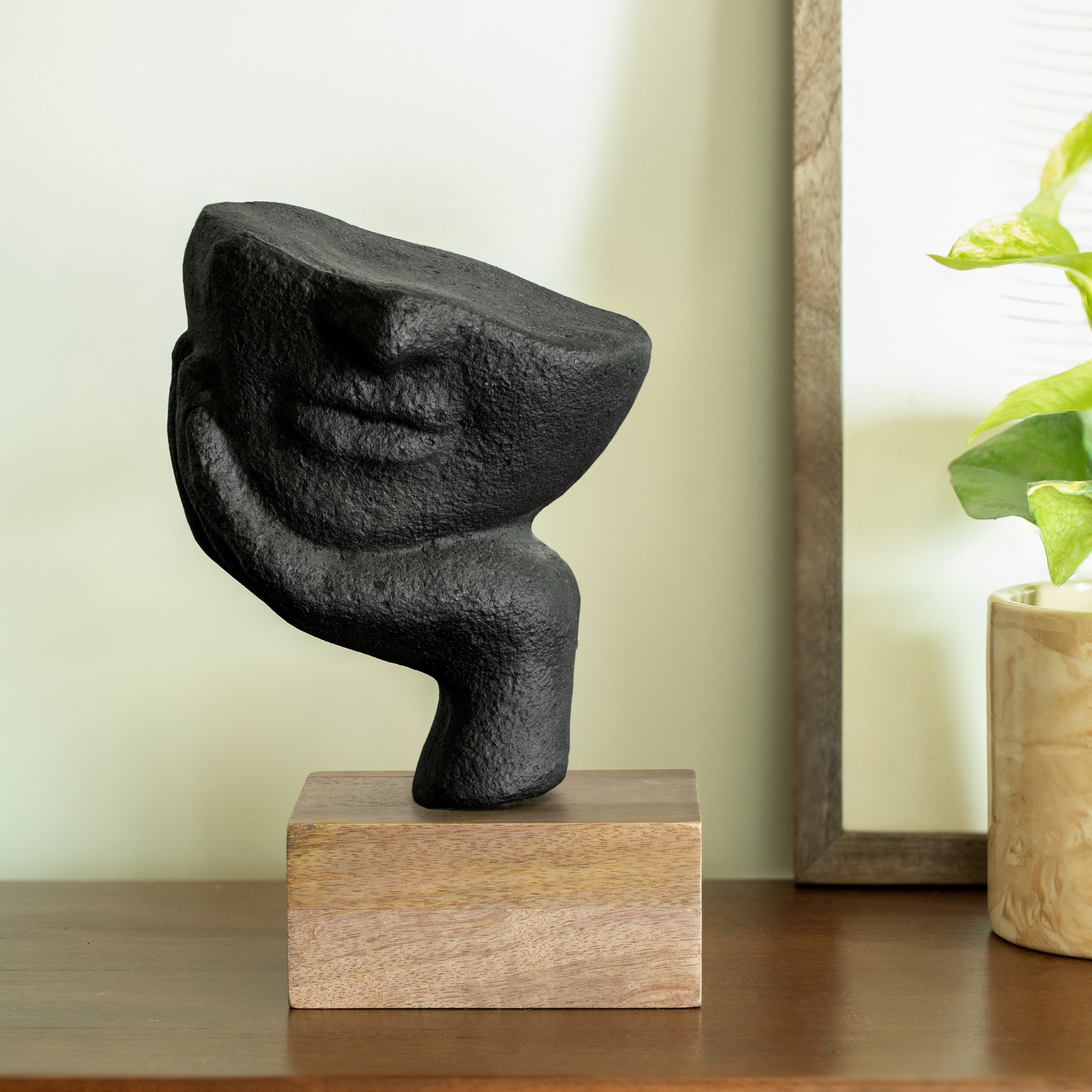 Restive Face Sculpture - Ecoblend