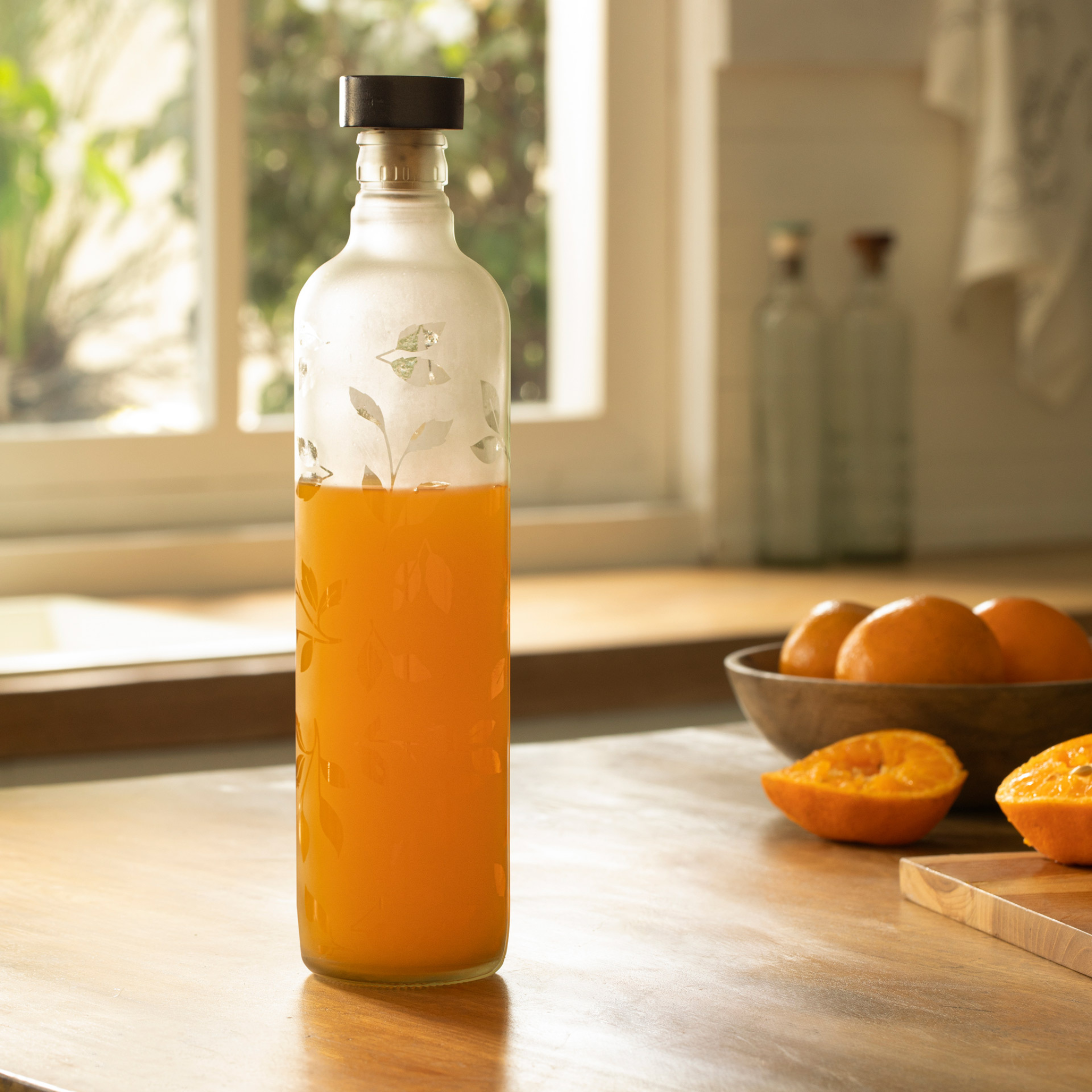 Frosted Leaf Glass Bottle W/Black Wood Stopper